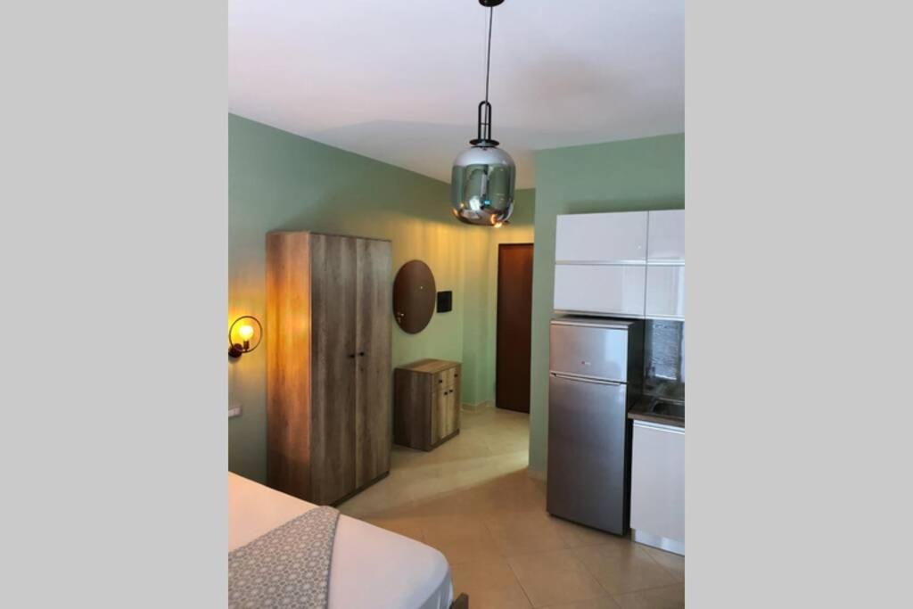 Darla Sea View Apartment Вльора Екстер'єр фото