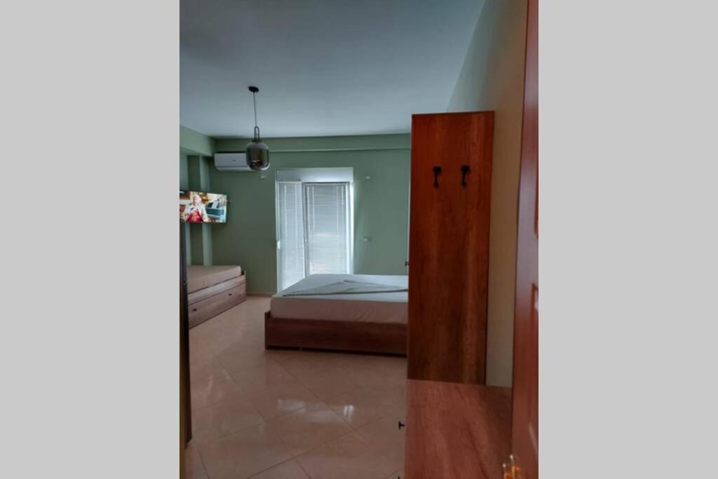 Darla Sea View Apartment Вльора Екстер'єр фото