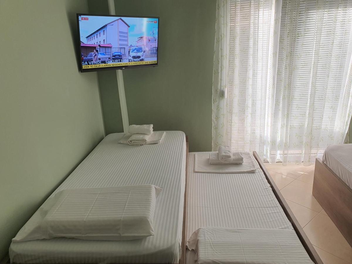 Darla Sea View Apartment Вльора Екстер'єр фото