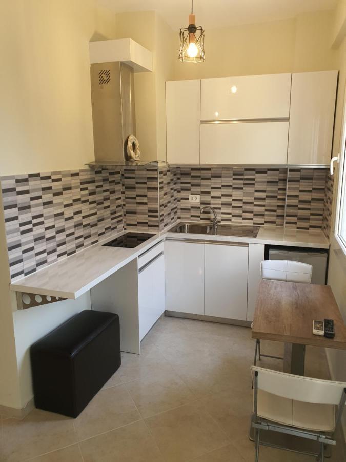 Darla Sea View Apartment Вльора Екстер'єр фото